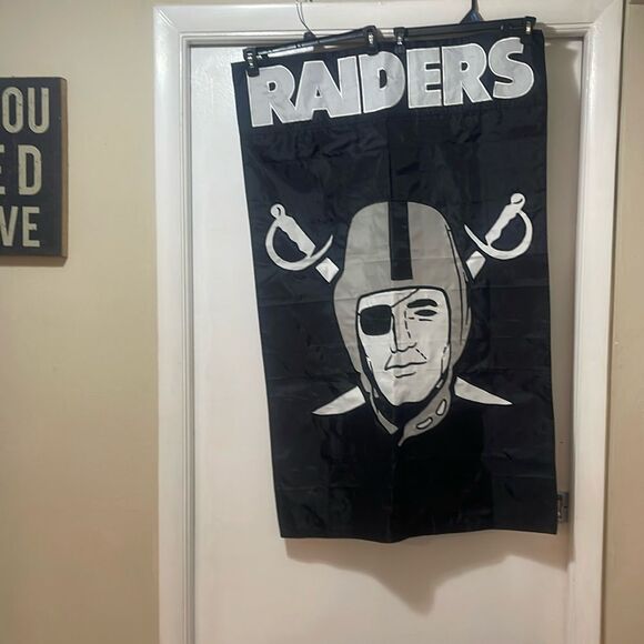 Raiders flag
